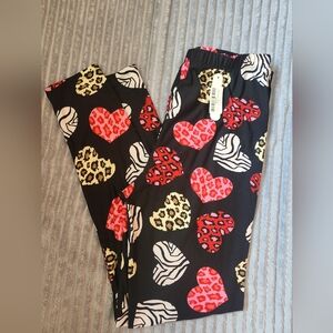 Heart Patterned Black Leggings